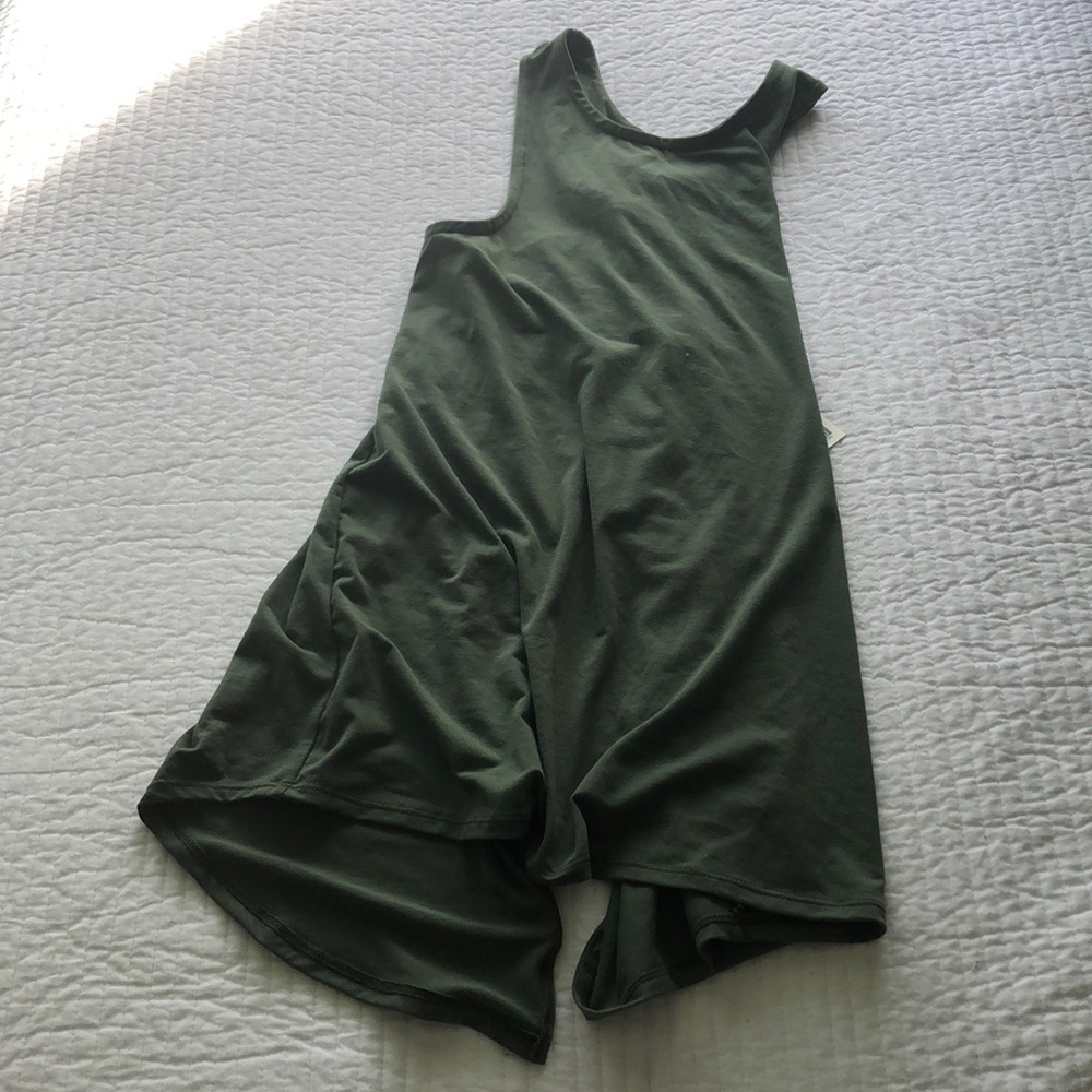 NWT Mondetta Tie-Back Tank